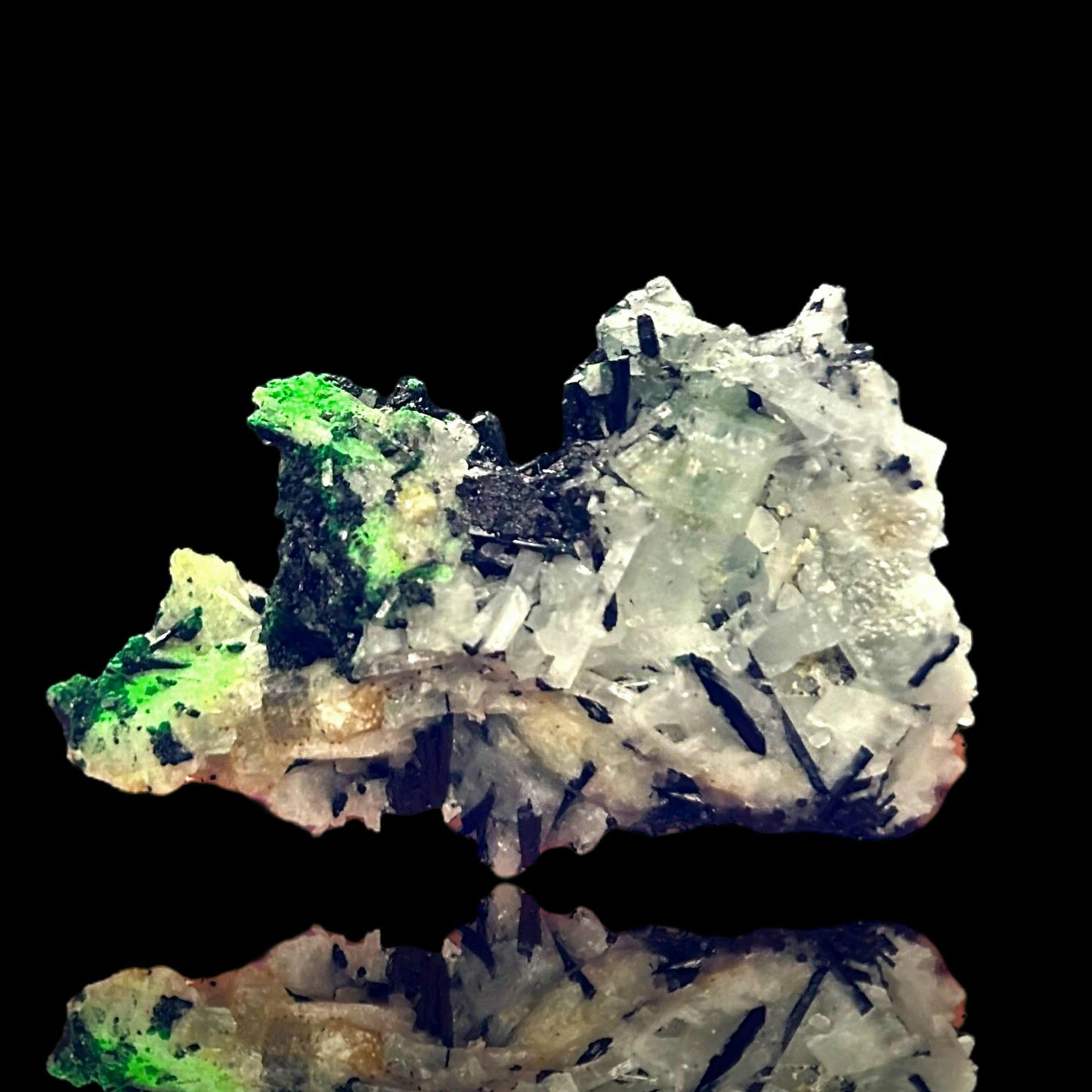 Aquamarin/e, Schörl, Hyalit/e - Erongo