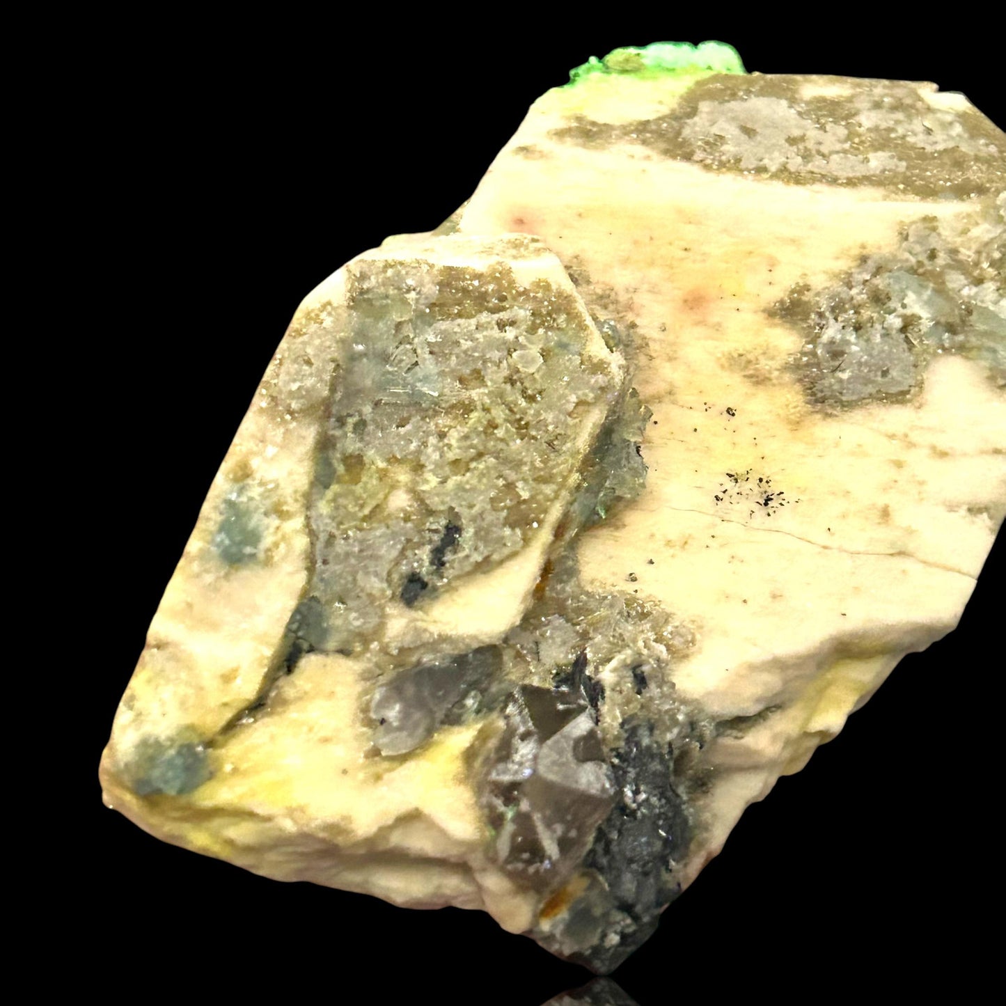 Jeremejevit/e, Mikroklin/Microcline, Hyalit/e - Erongo