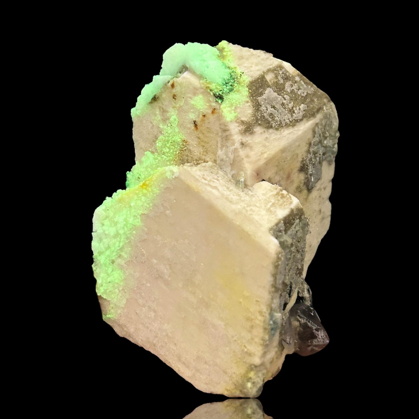 Jeremejevit/e, Mikroklin/Microcline, Hyalit/e - Erongo