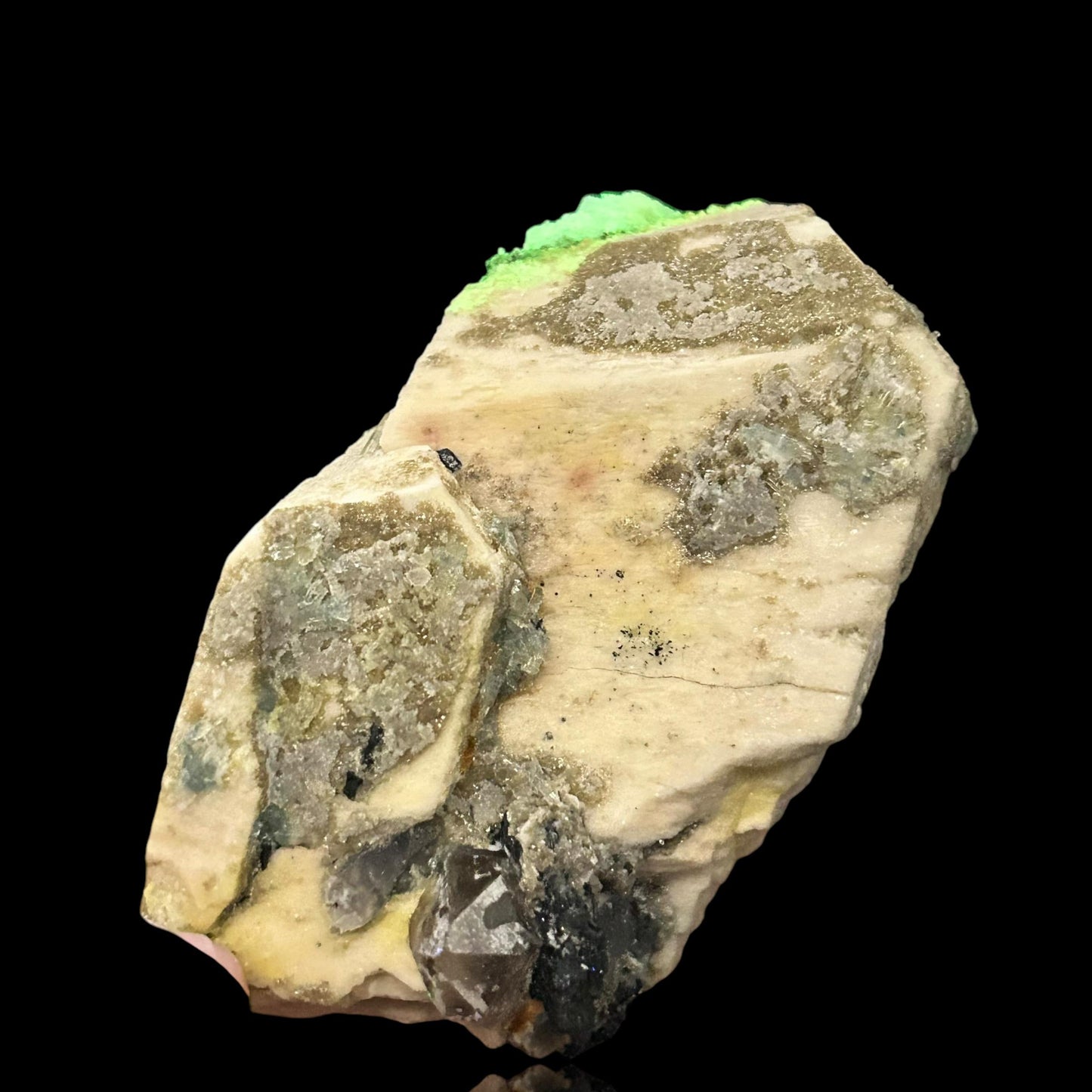 Jeremejevit/e, Mikroklin/Microcline, Hyalit/e - Erongo