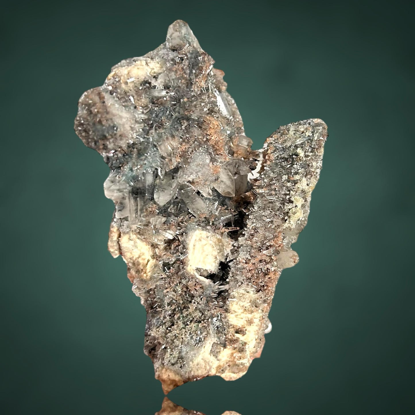 Gitterquarz/Lattice quartz & Feldspat/Feldspar - Erongo, Namibia