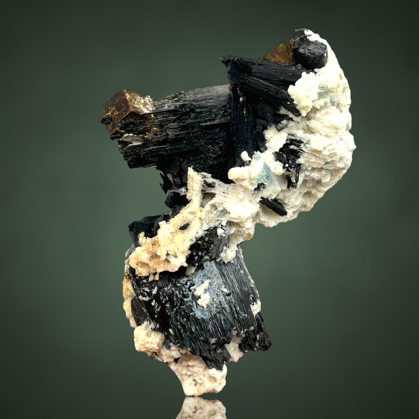 Siderit/e, Schörl Turmalin/e, Aquamarin/e - Erongo, Namibia
