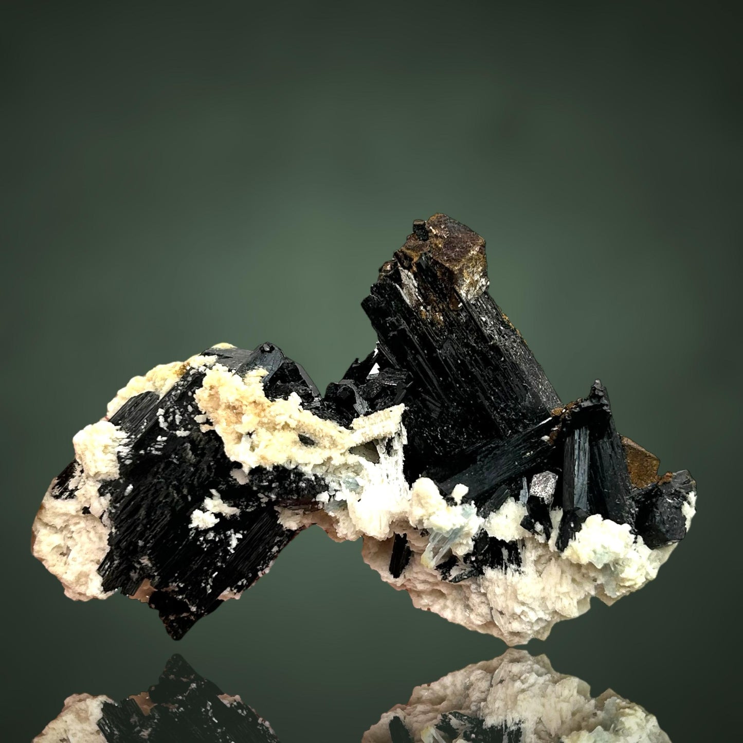 Siderit/e, Schörl Turmalin/e, Aquamarin/e - Erongo, Namibia