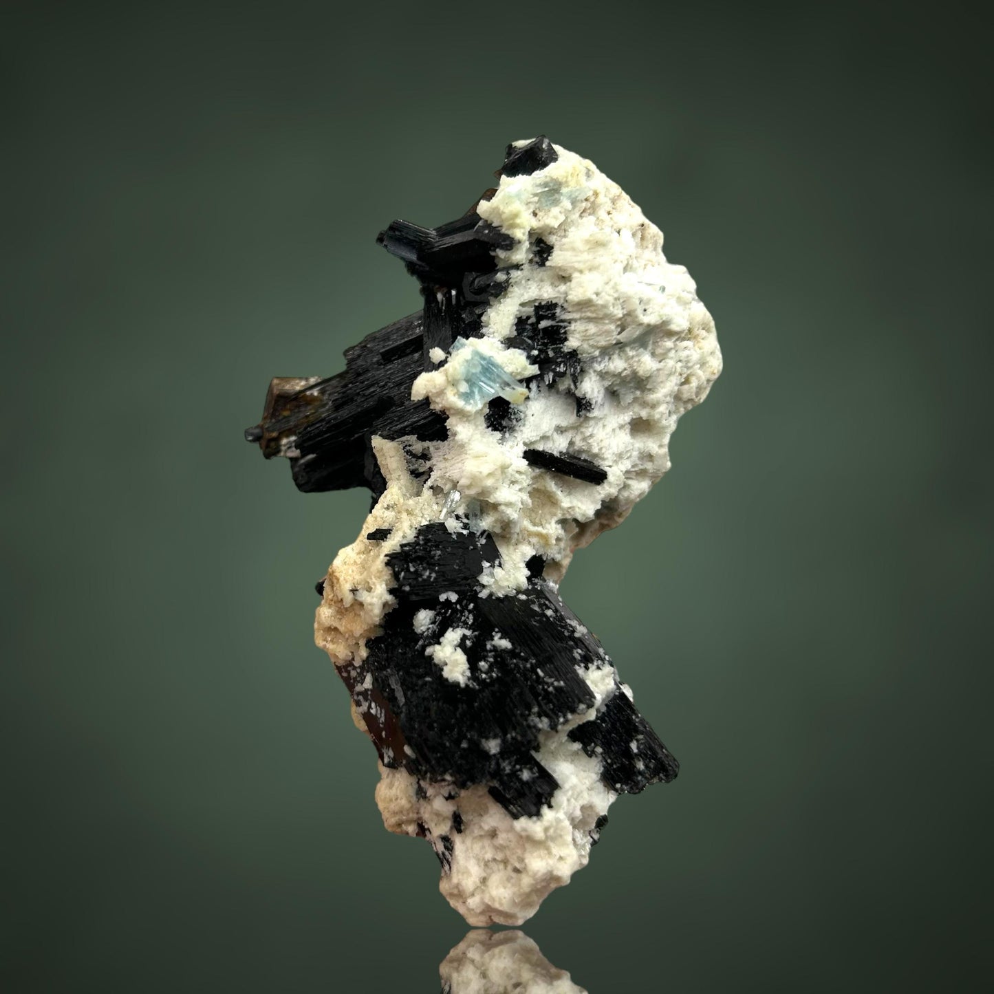 Siderit/e, Schörl Turmalin/e, Aquamarin/e - Erongo, Namibia