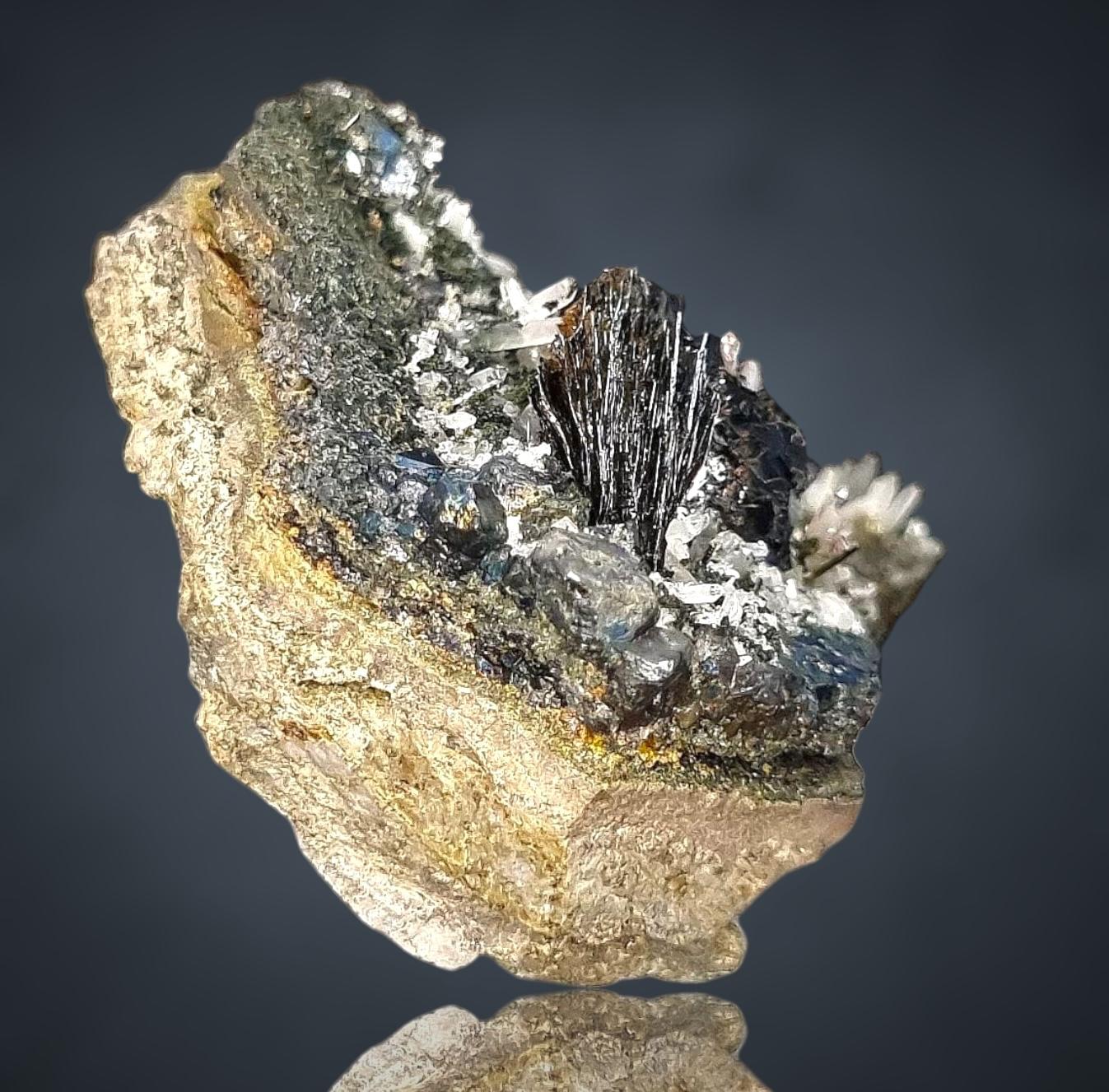 Magnetit/e psm. HĂ€matit/Hematite Rose - Dashkesan, Azerbaijan