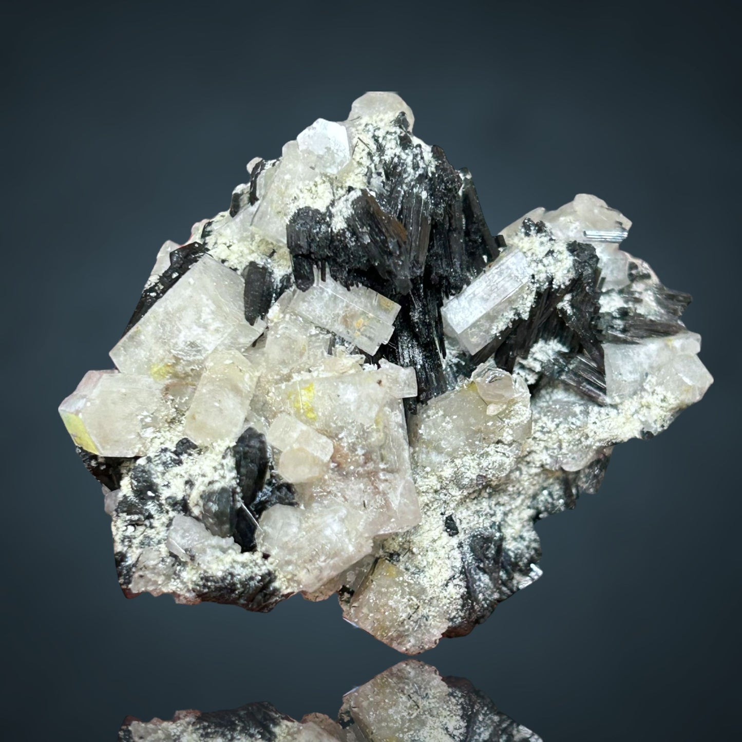 Goshenit/e & Schörl/Schorl - Erongo, Namibia