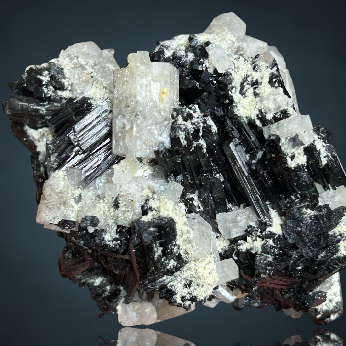 Goshenit/e & Schörl/Schorl - Erongo, Namibia