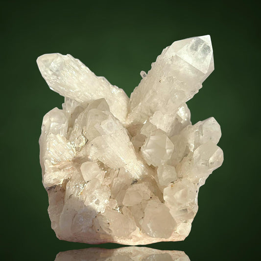 Japan-Law Twin Quartz - Madagascar
