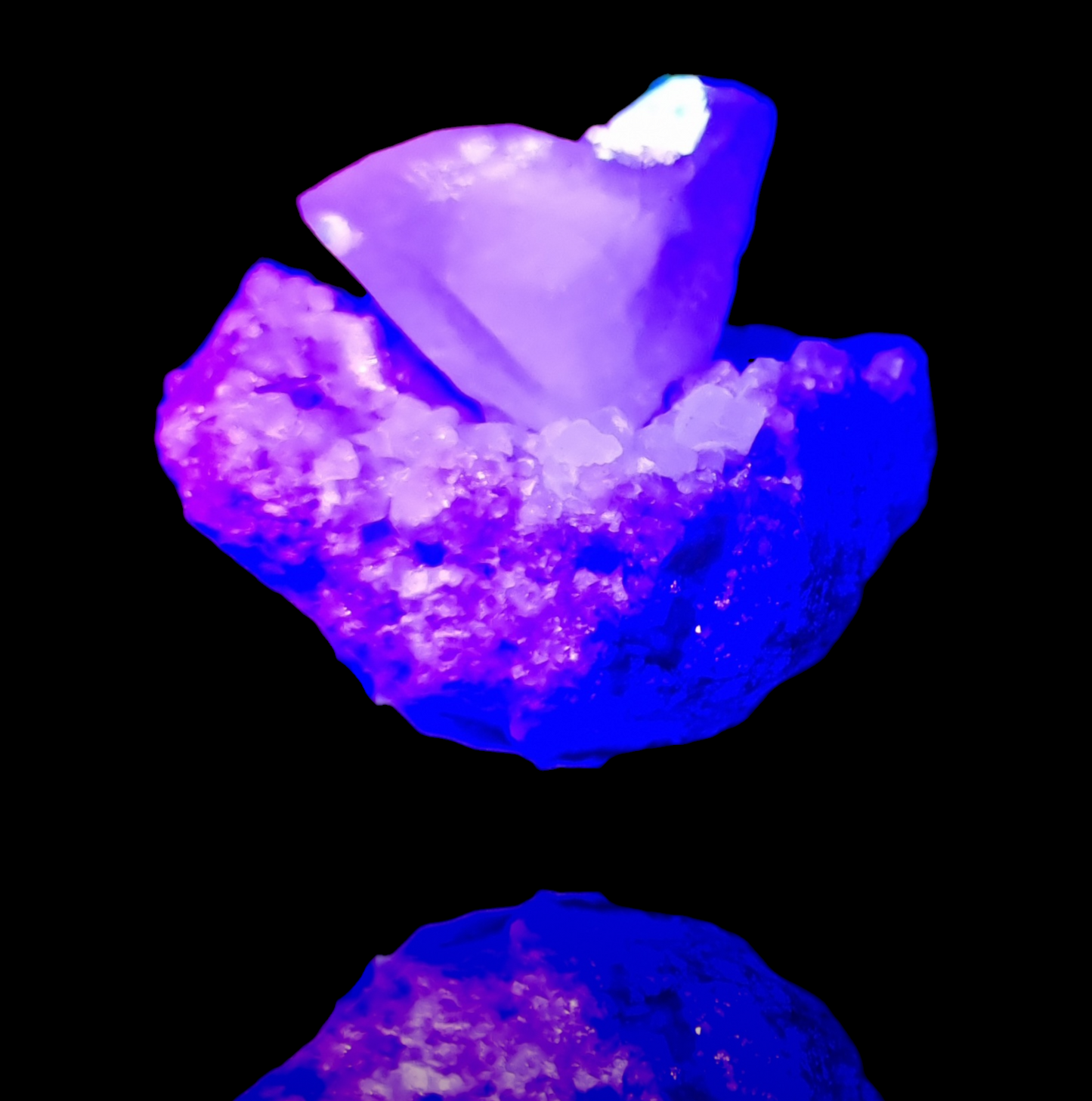 Calcit-Zwilling/Calcite twin - Schaumburg, Niedersachsen