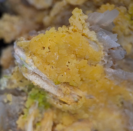 Mimetesit/Mimetite - Badenweiler, Schwarzwald/Black Forest