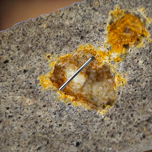 Pseudobrookite - Nickenich, Eifel Mts