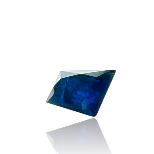 Hauyn/e facettiert/faceted 0.53 ct - Eifel, Germany