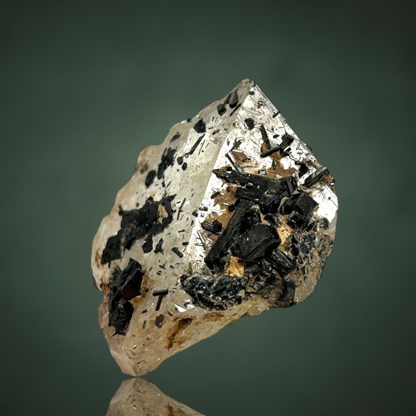 Schorl & Topas/z - Erongo, Namibia
