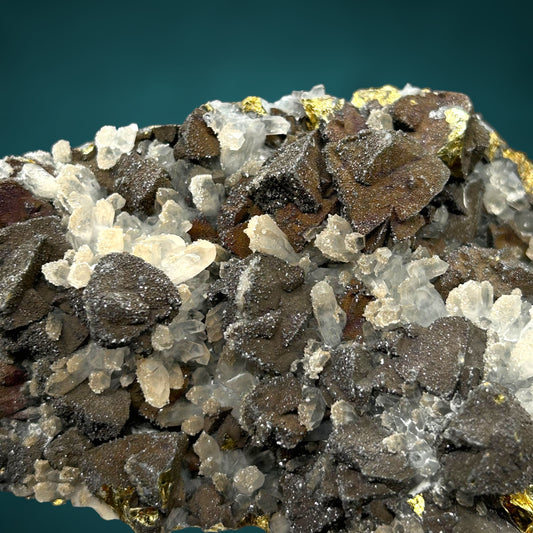 Chalcopyrit/e, Quartz - Yaogangxian, China