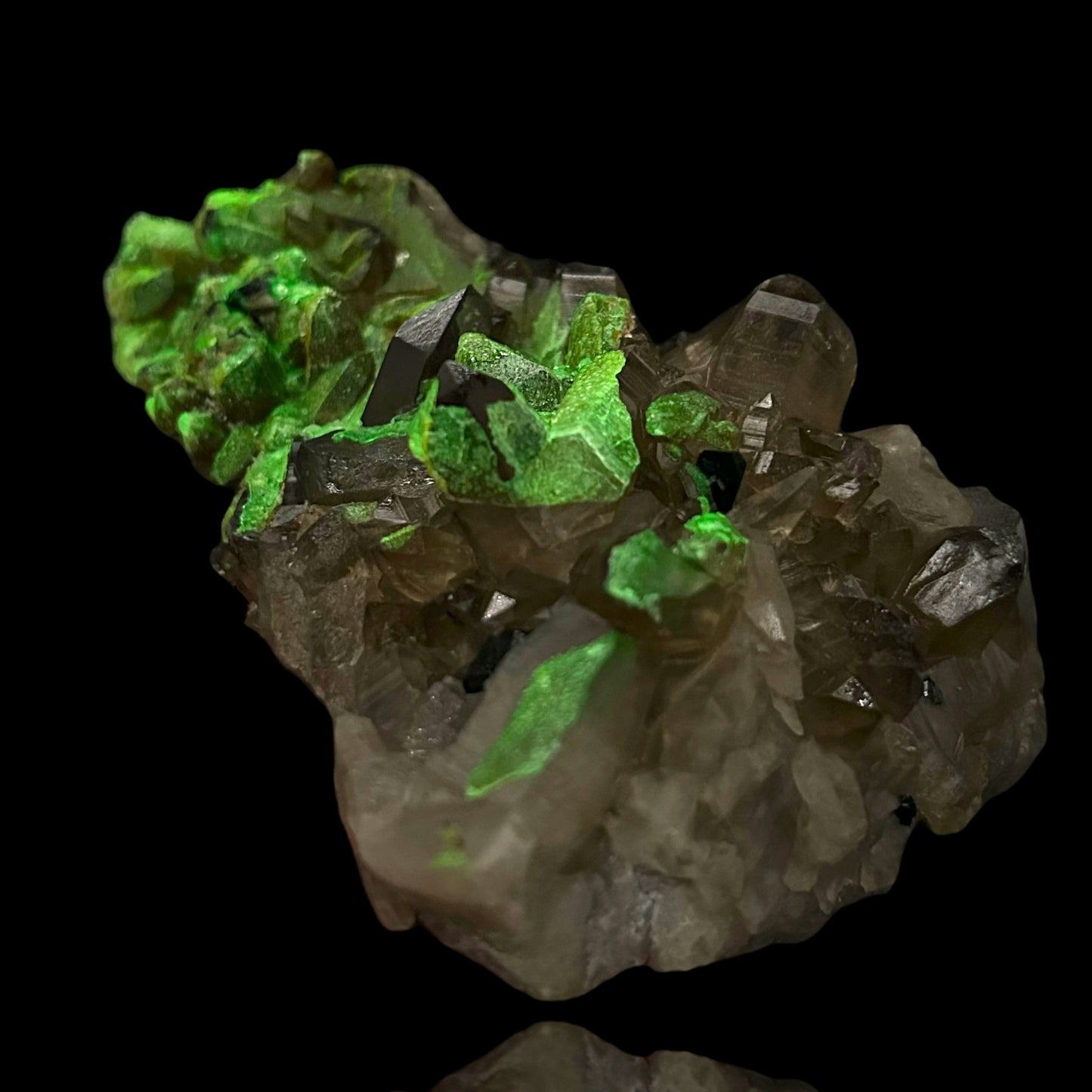 Hyalit/e & Rauchquarz/Smoky Quartz - Erongo, Namibia
