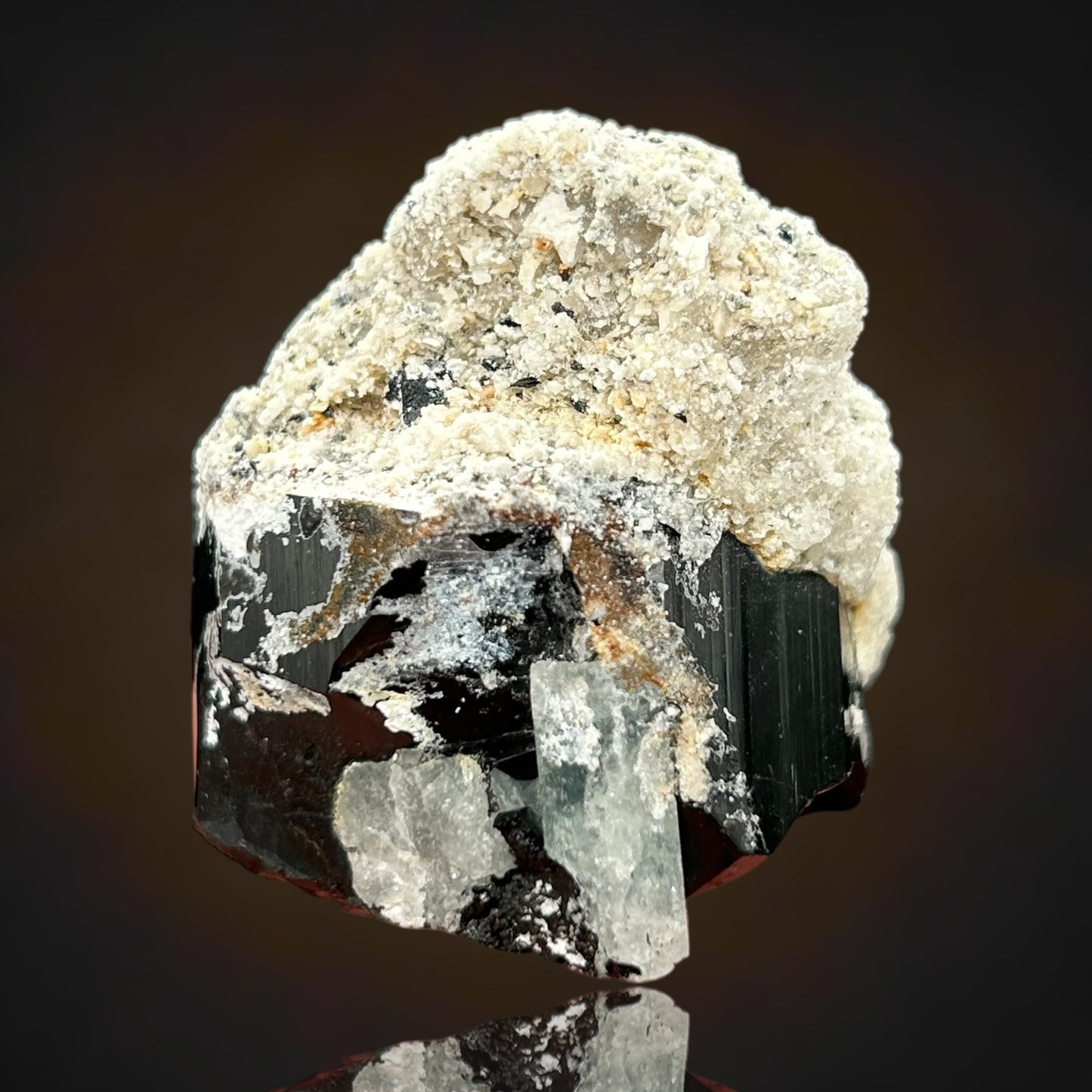 Hyalit/e & Schorl & Aquamarin/e - Erongo, Namibia