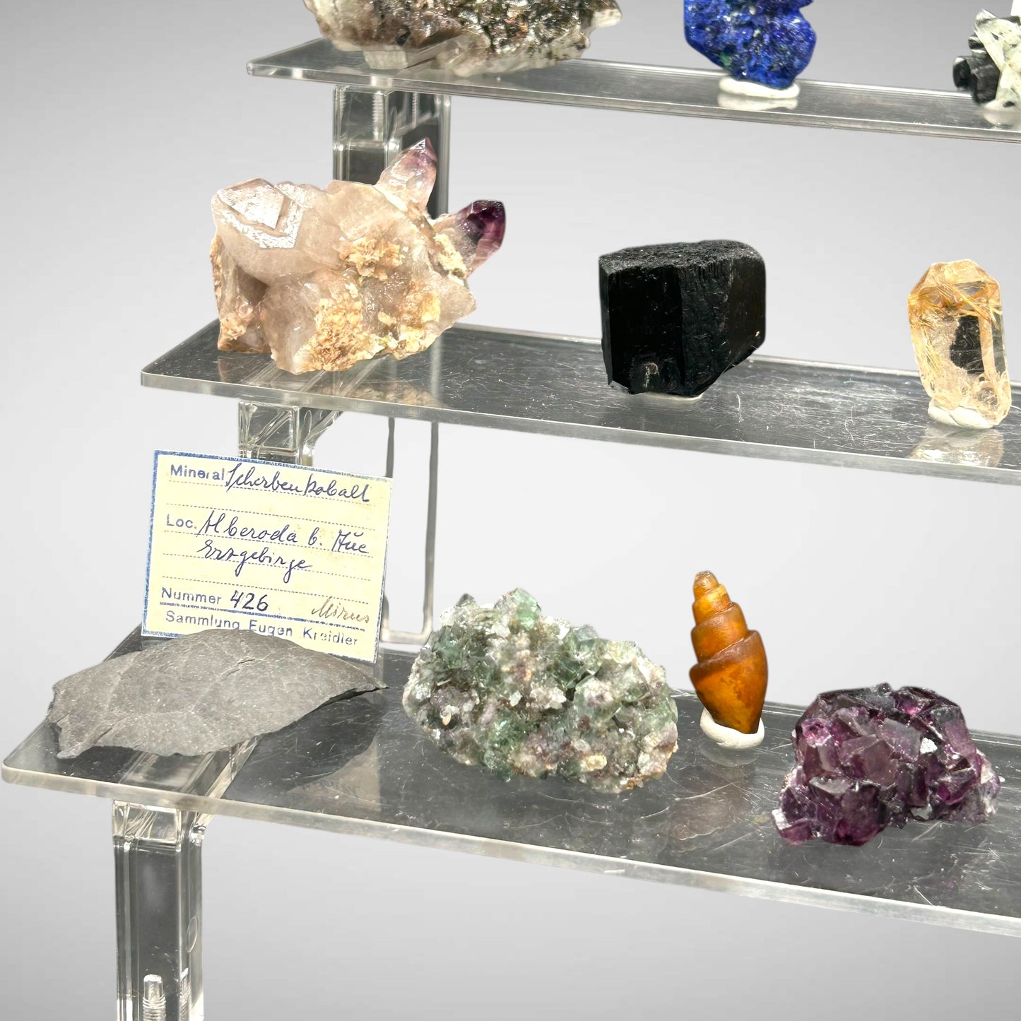 Mineral collection worldwide