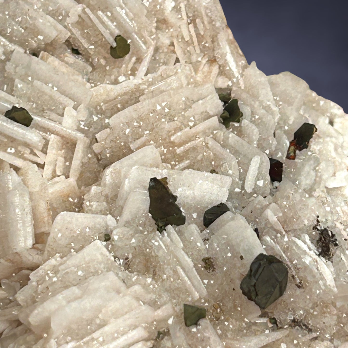 Fluorit/e, Baryt/e, Chalcopyrit/e - Clara mine, Schwarzwald, Germany