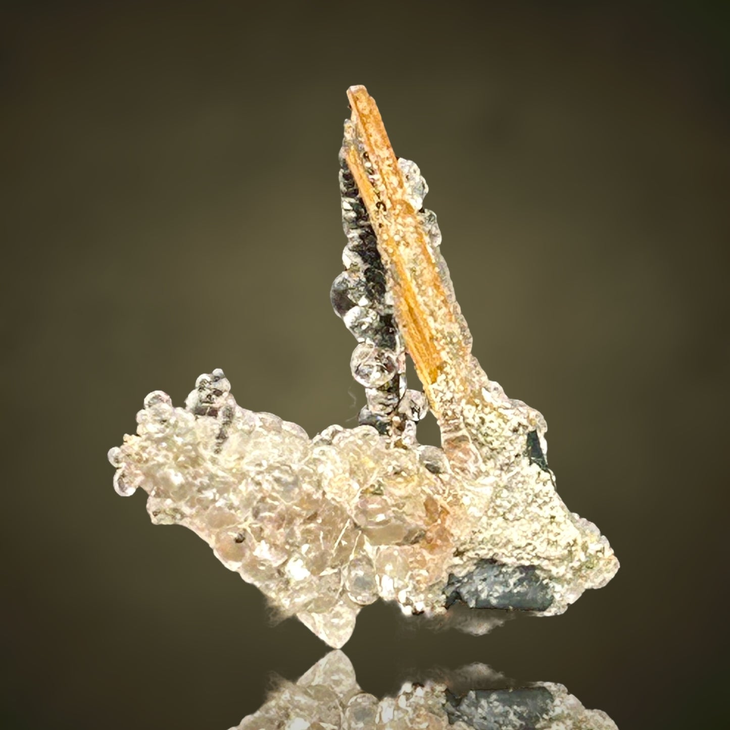 Hyalite on Rutile - Novo Horizonte, Brazil