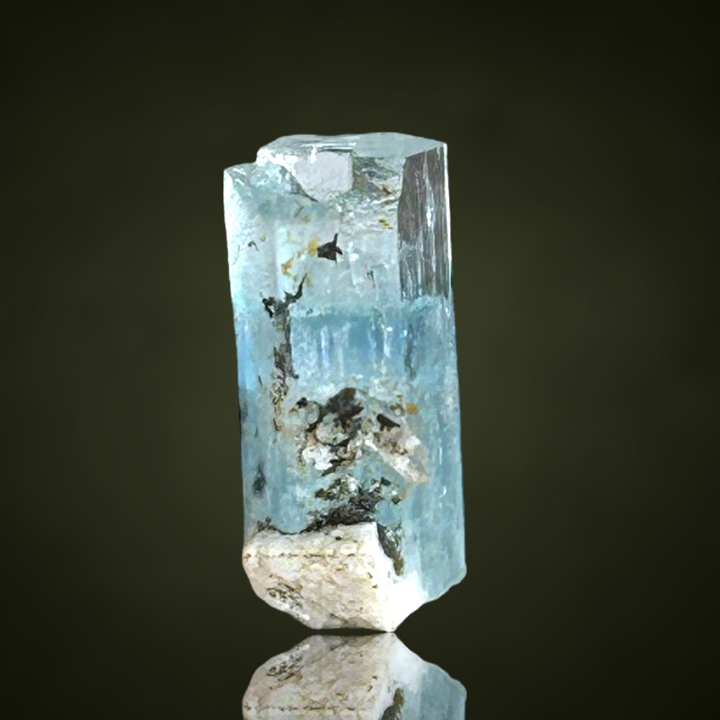 Aquamarin/e - Erongo, Namibia