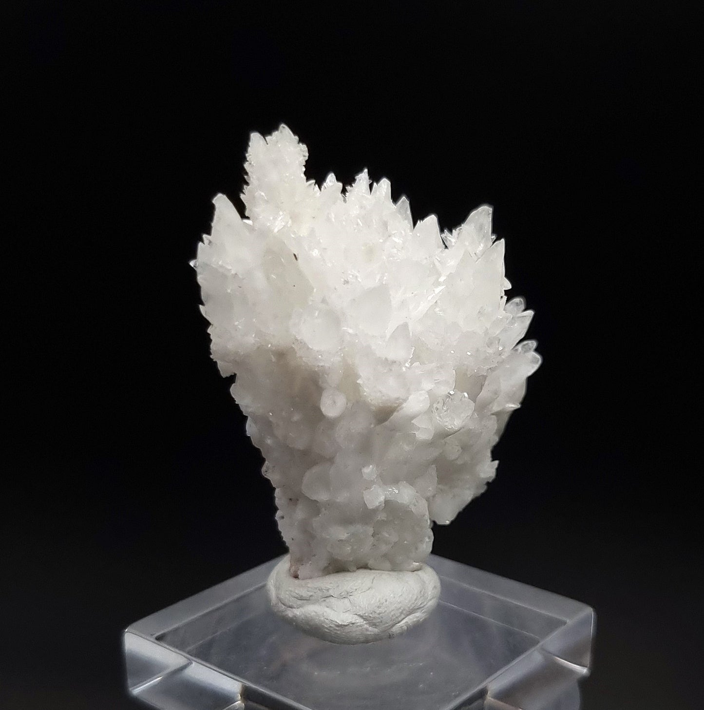 Aragonite - Lavrion, Greece