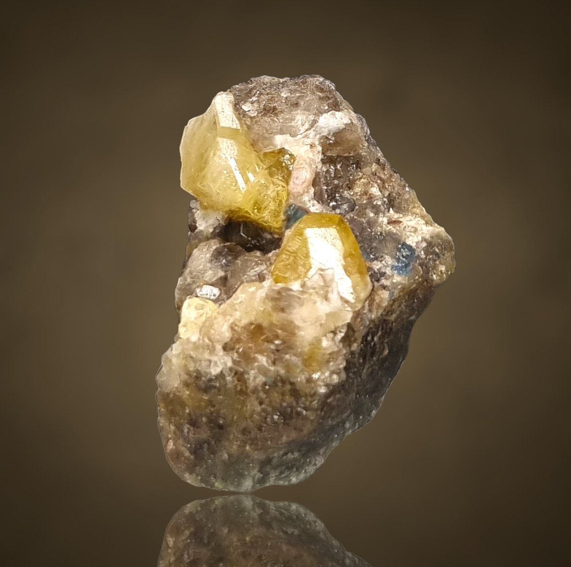 Londonite - Antsongombato, Madagascar