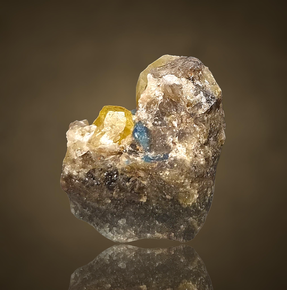 Londonite - Antsongombato, Madagascar