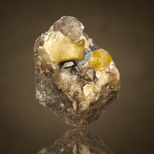 Londonite - Antsongombato, Madagascar