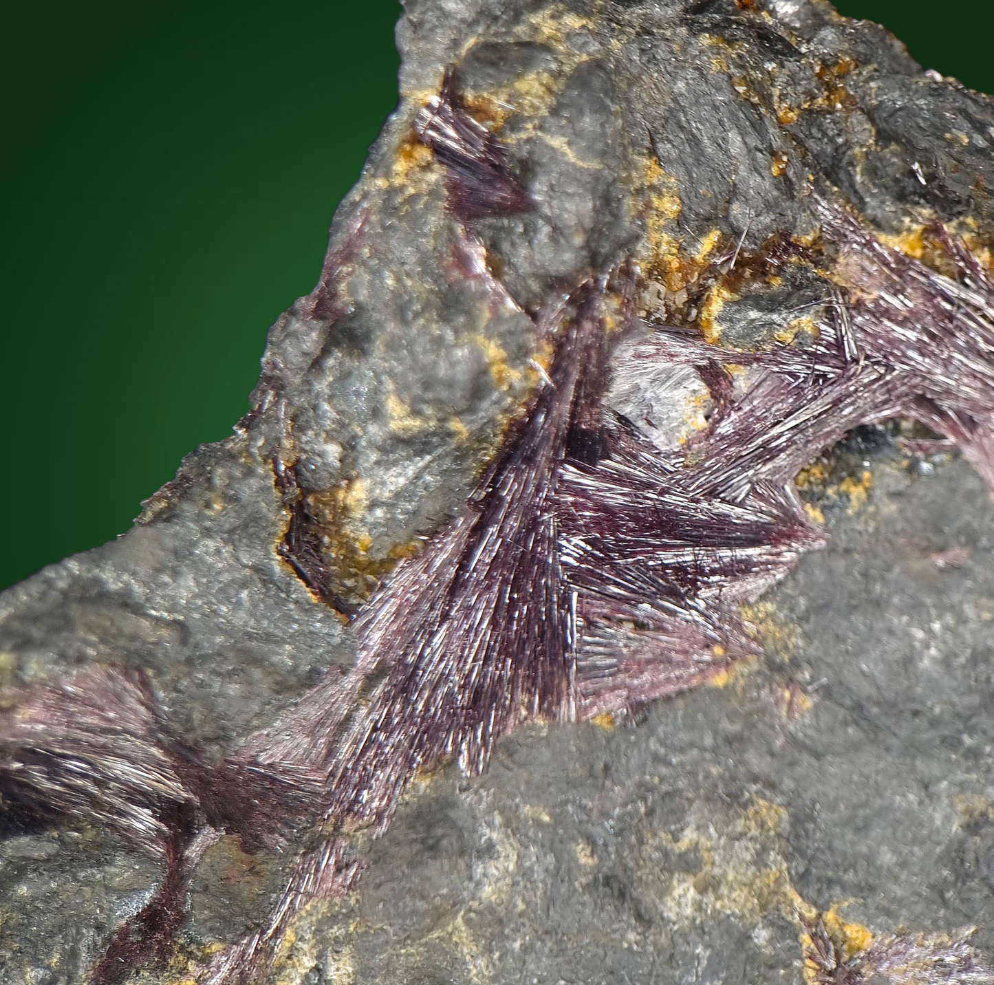 Kermesite - Pezinok, Slovakia