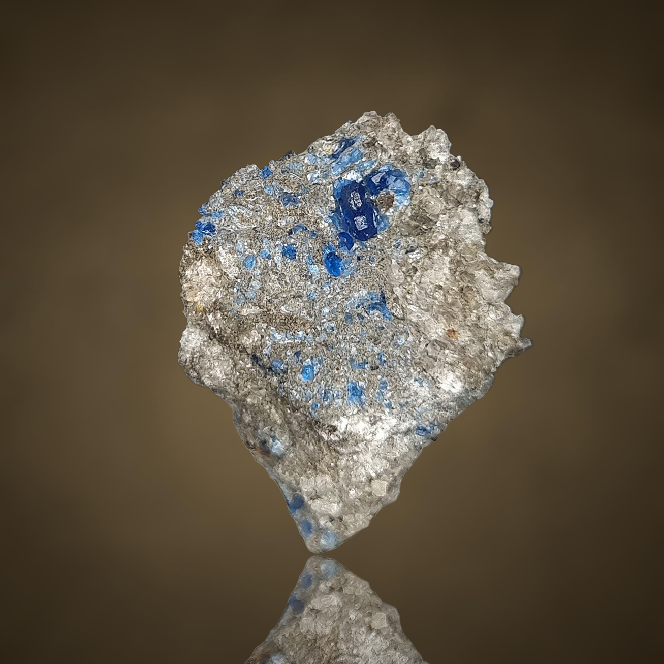 Kobaltblauer Hauyn - Eifel 🇩🇪