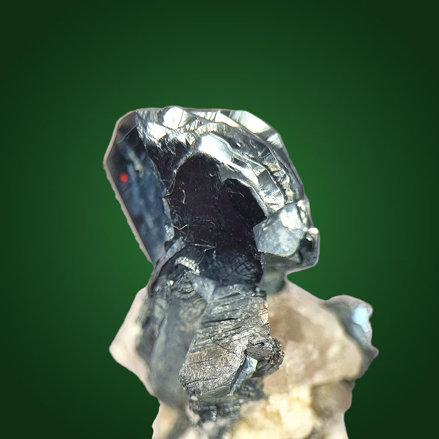 Hämatit – Cavradi, Schweiz