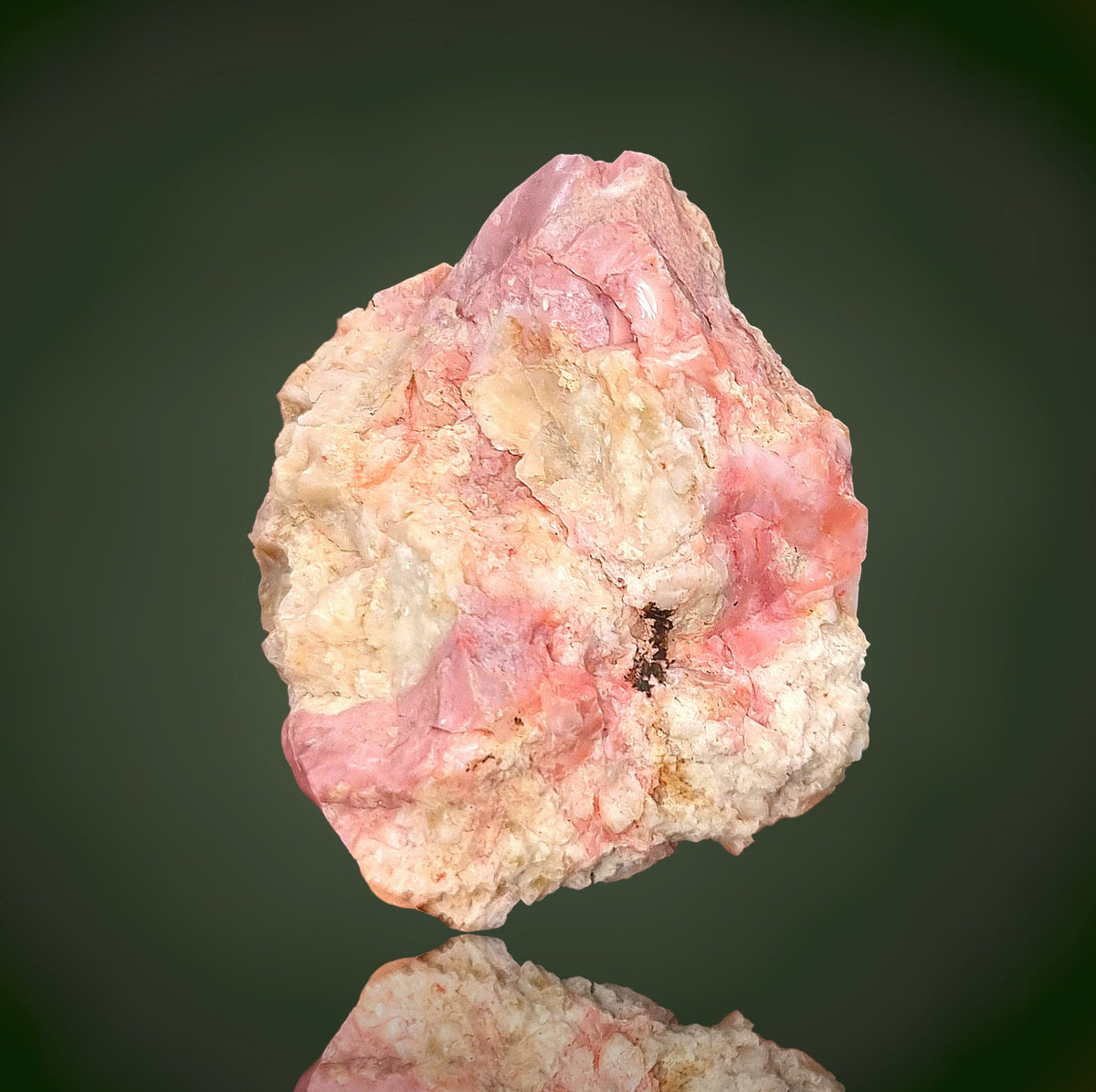 Opal, Cinnabar - Glass Butte, Oregon
