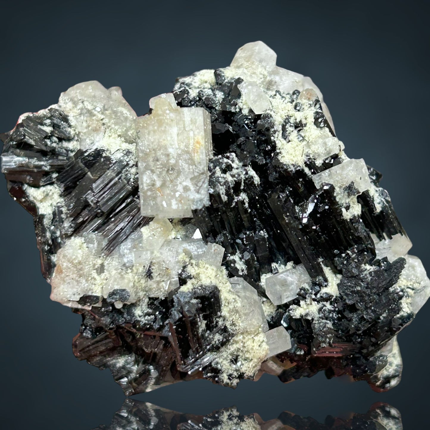 Goshenit/e & Schörl/Schorl - Erongo, Namibia