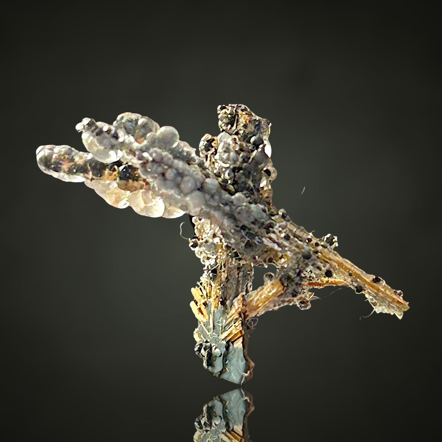 Hyalite, Rutile & Hematite - Novo Horizonte, Brazil