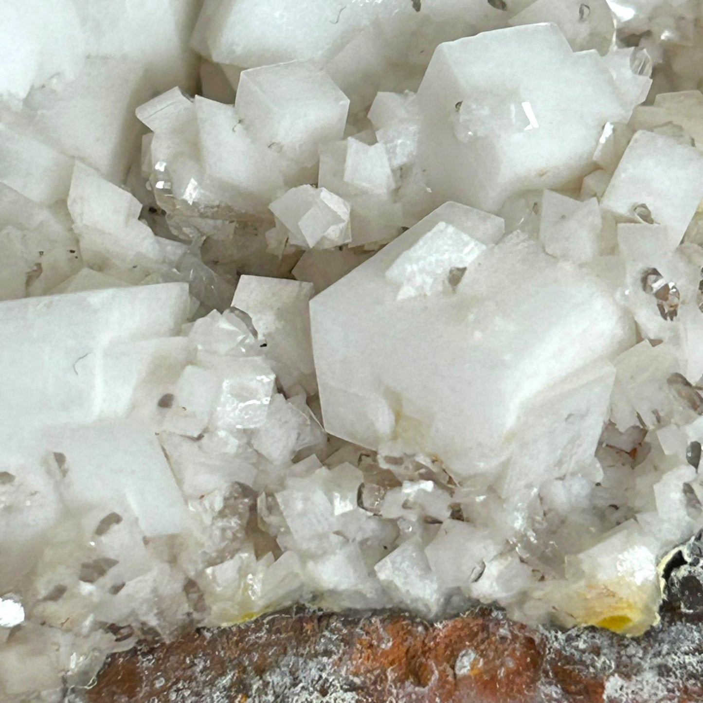 Calcite, Hemimorphite, Mimetite - Ojuela Mine