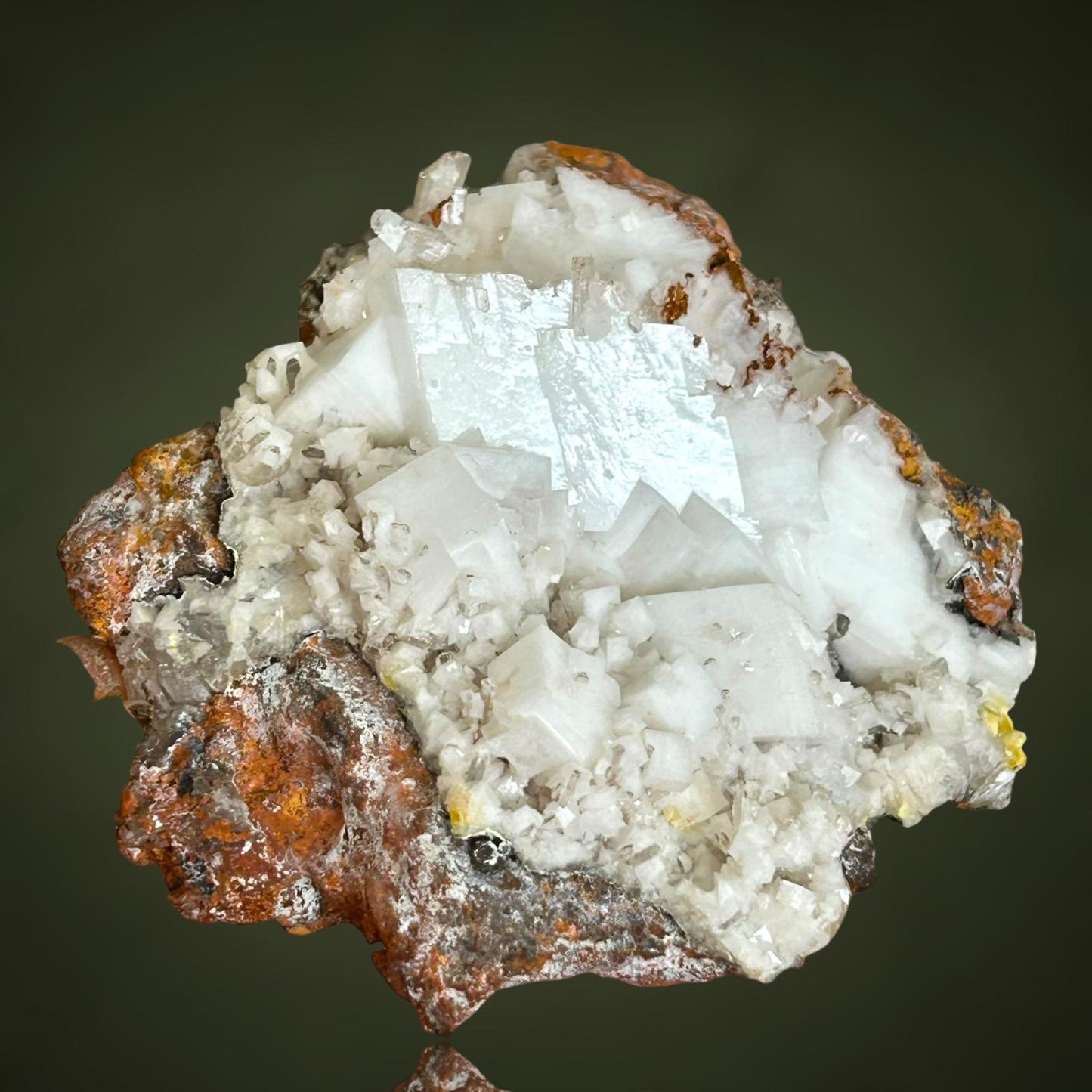 Calcite, Hemimorphite, Mimetite - Ojuela Mine