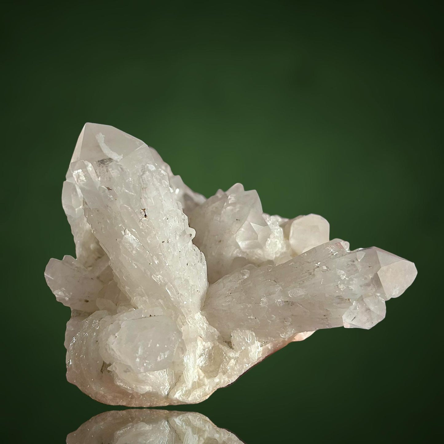 Japan-Law Twin Quartz - Madagascar