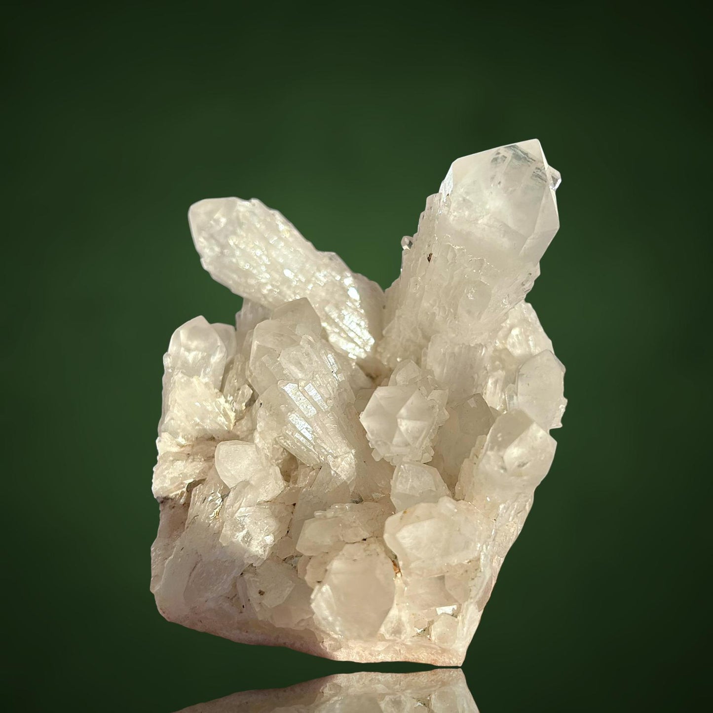 Japan-Law Twin Quartz - Madagascar