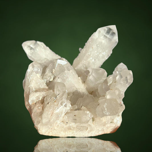 Japan-Law Twin Quartz - Madagascar