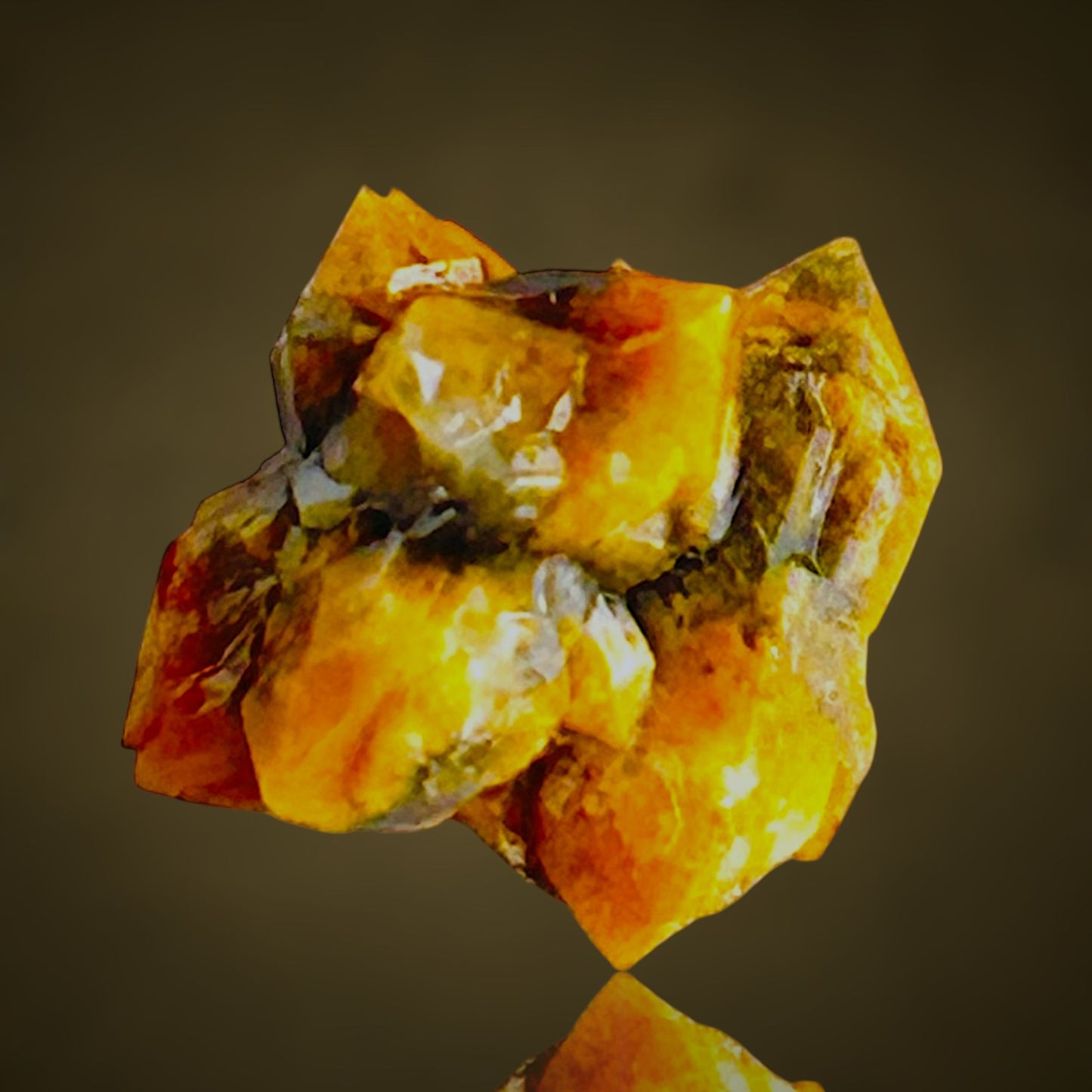 Quartz with fungus inclusions