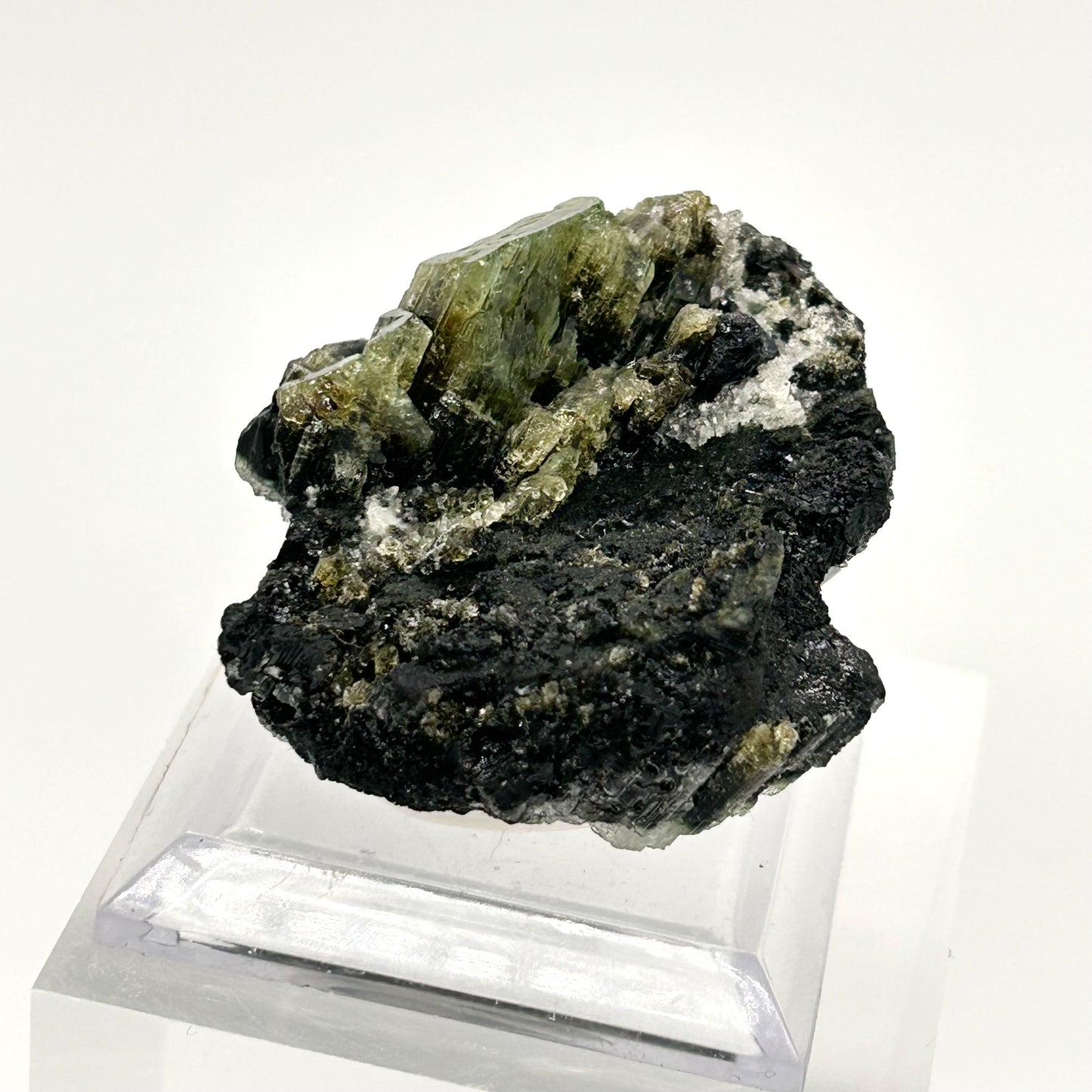 Tourmaline var. Darrelhenryite - Tanzania