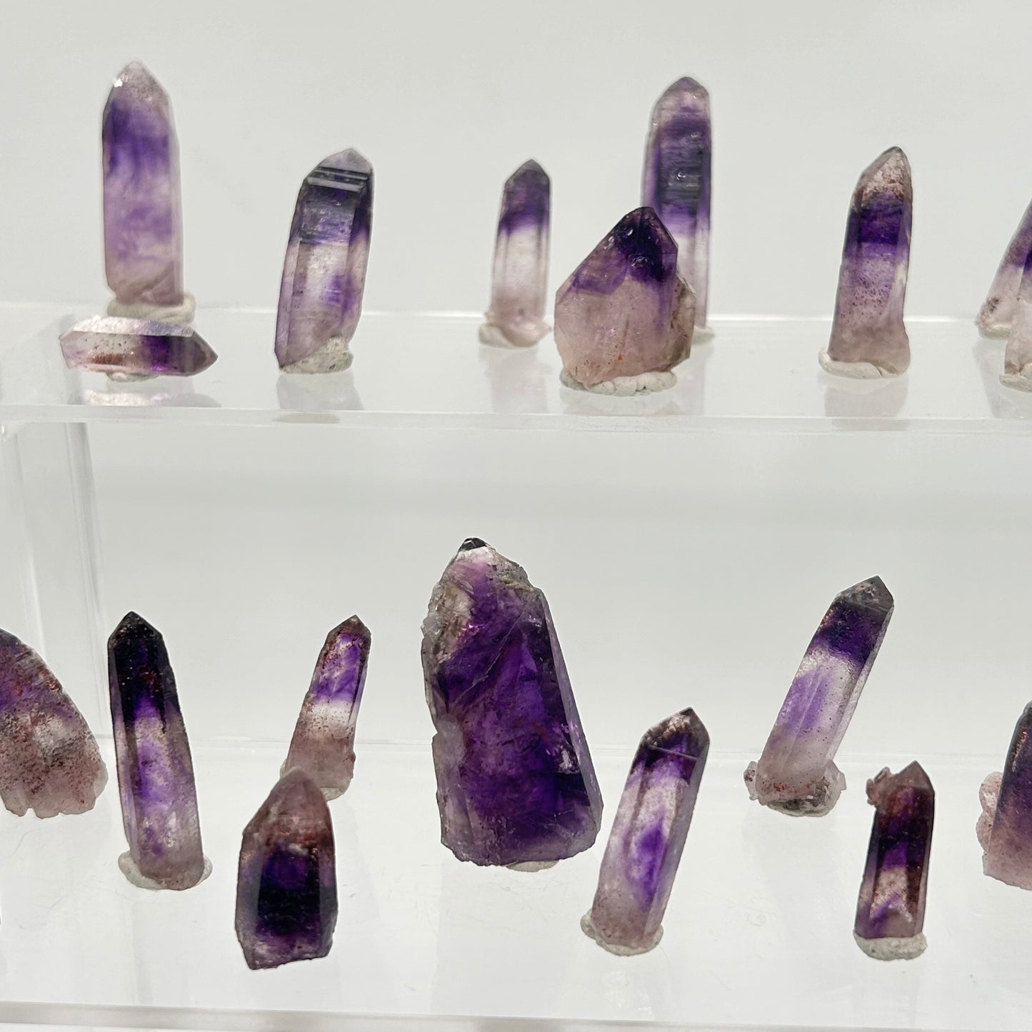 33 Amethysts - „50/50 pocket“, Brandberg, Namibia