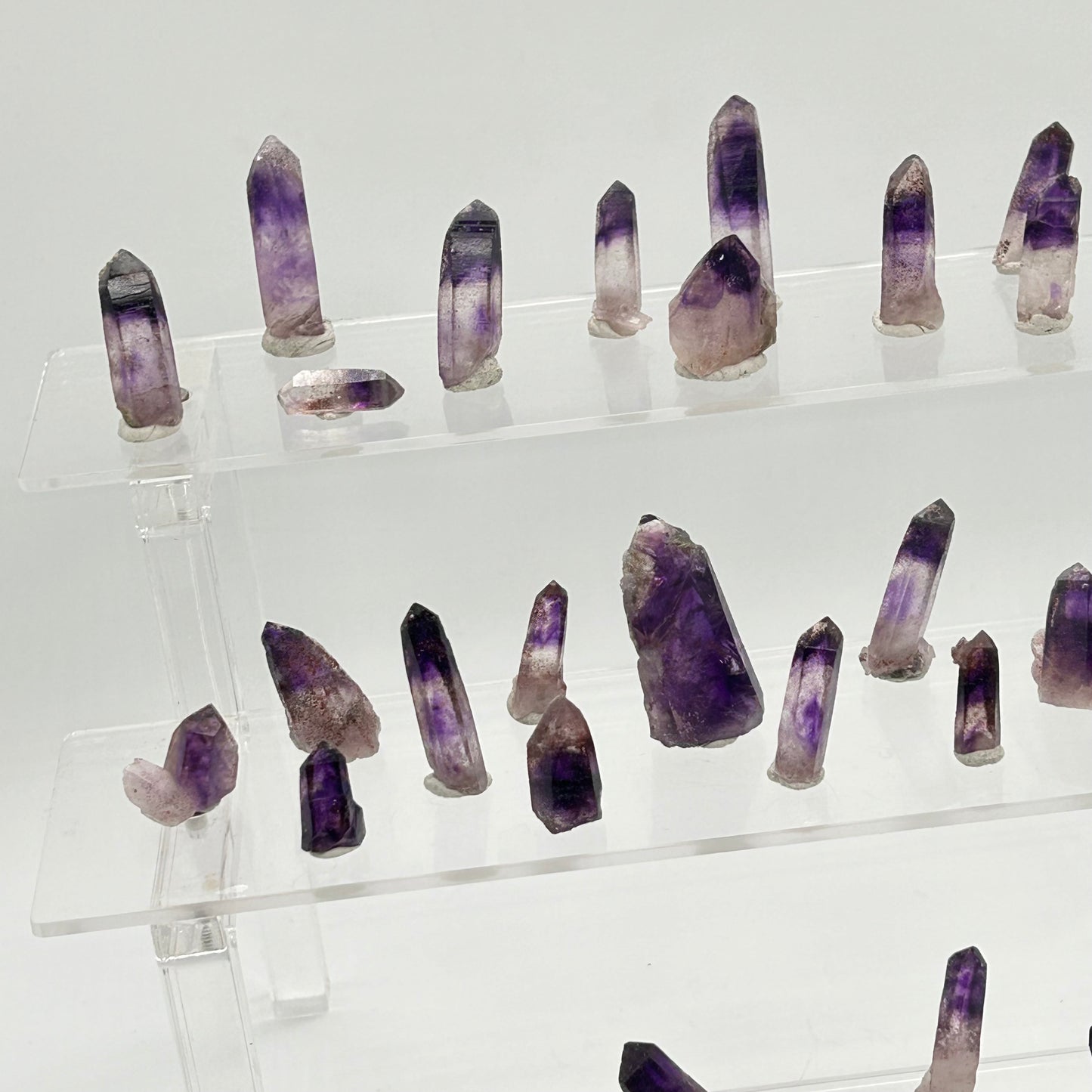 33 Amethysts - „50/50 pocket“, Brandberg, Namibia