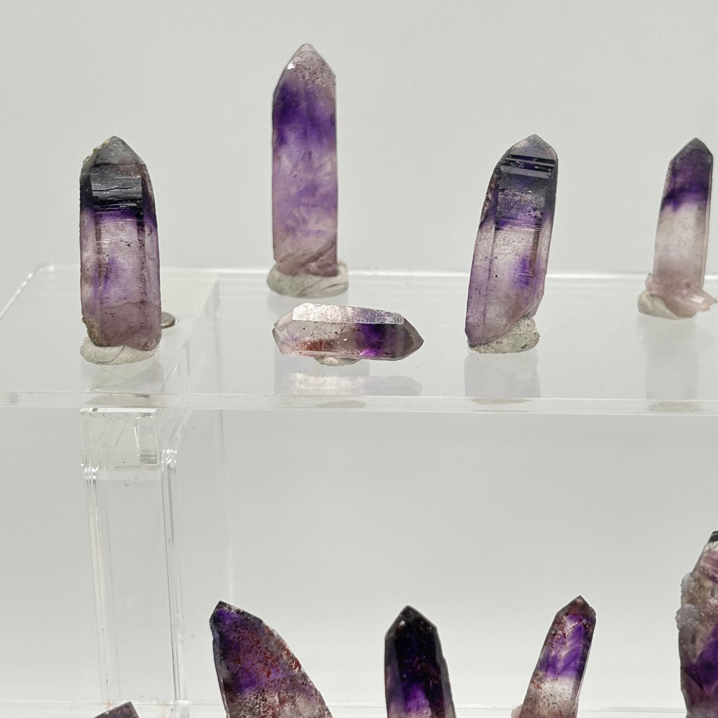 33 Amethysts - „50/50 pocket“, Brandberg, Namibia