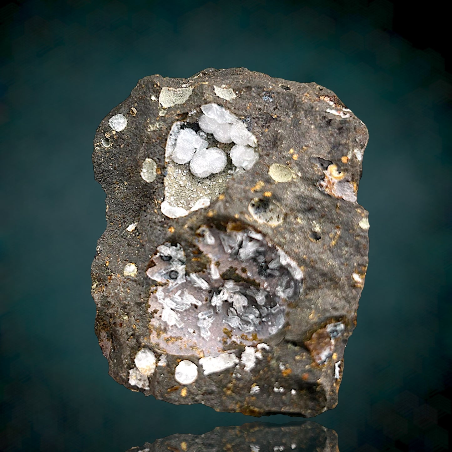 Phillipsite, Chabazite - Vogelsberg, Hessen