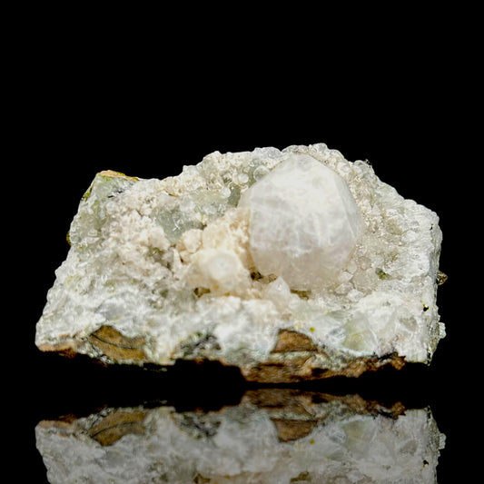 Giant 3 cm Analcime - Tafelkop, Namibia