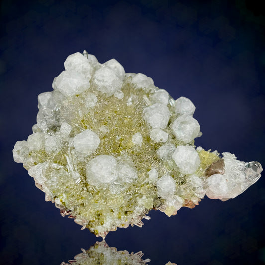 Analcime, Prehnite, Quartz - Tafelkop, Namibia