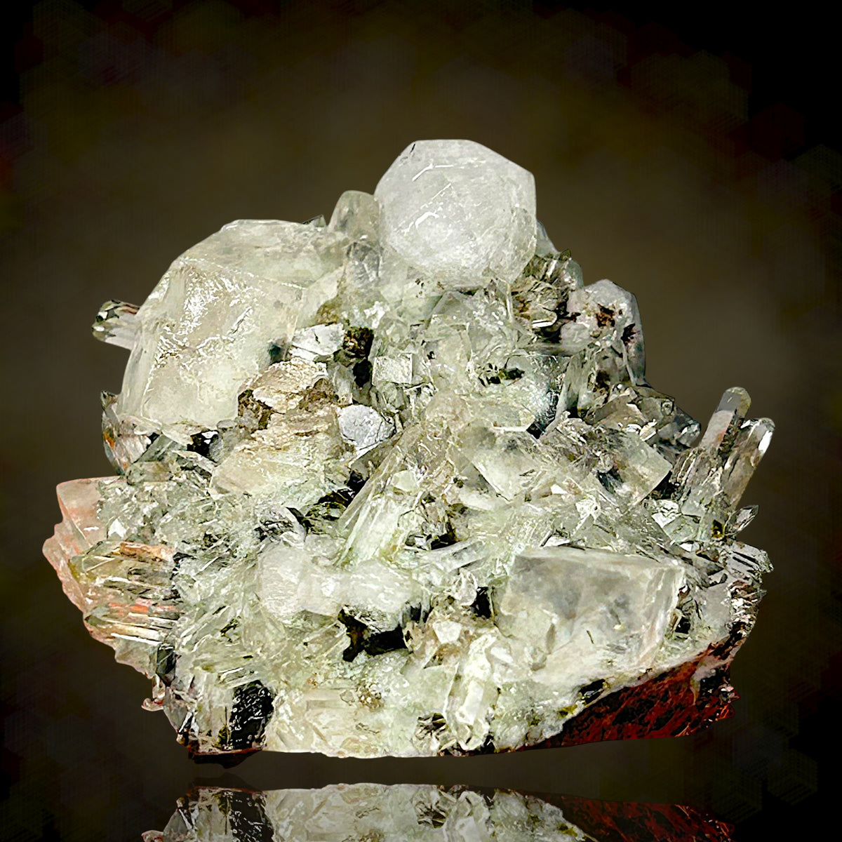 Analcime, Pumpellyite, Calcite - Tafelkop, Namibia