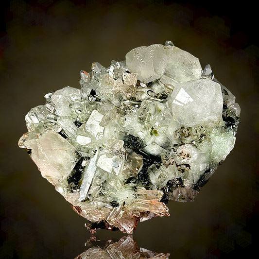 Analcime, Pumpellyite, Calcite - Tafelkop, Namibia