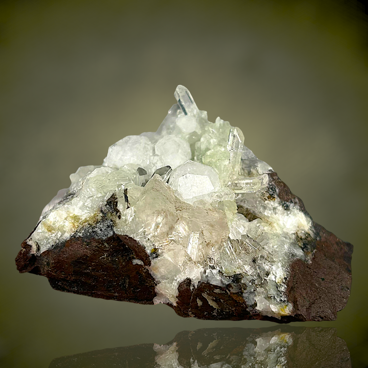 Analcime, Prehnite, Quartz - Tafelkop, Namibia